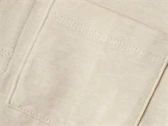 Brystlomme på beige kortærmet t-shirt fra Name It 13241255 Peyote